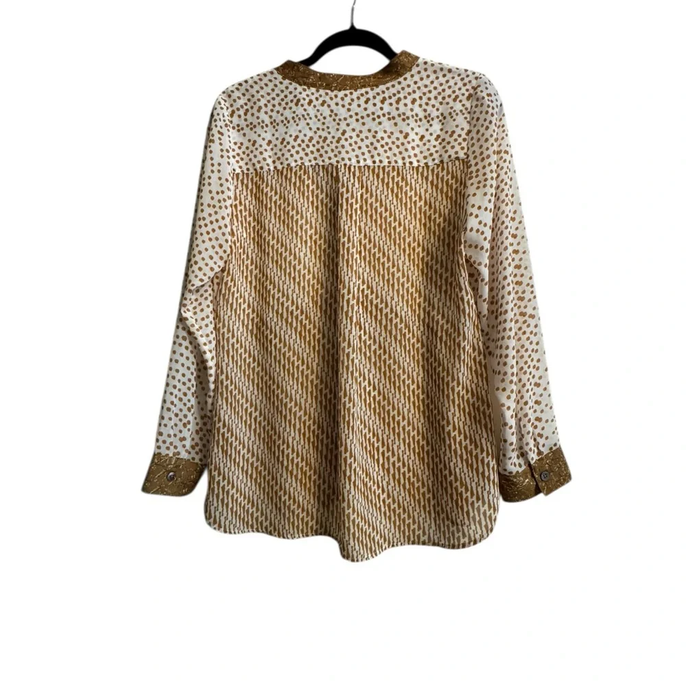 Soft Surroundings Women's Cream and Gold Button-Front Long Sleeve Blouse Size S - Picture 7 of 9